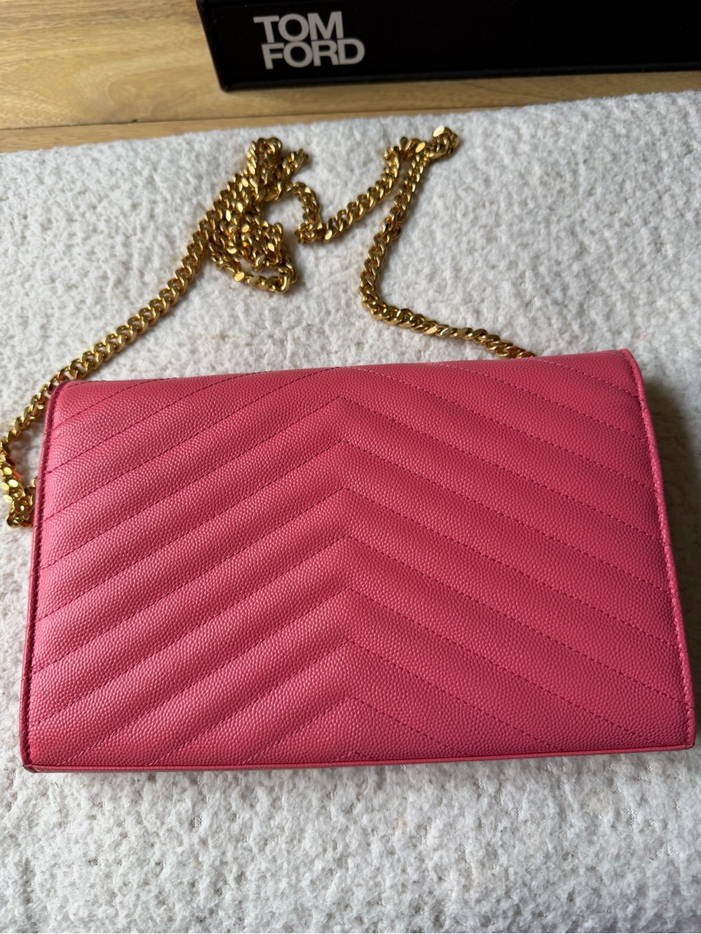 Saint Laurent Pink Cassandre Wallet on Chain Envelope Crossbody - Picture 3 of 16